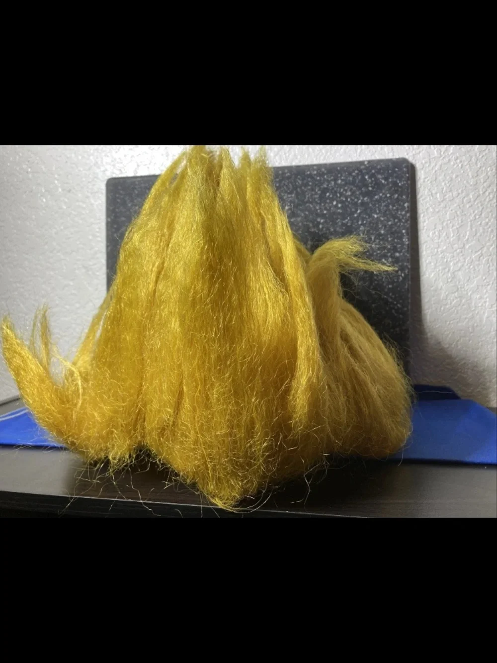 Spirit Super Saiyan Vegeta Wig - Gold - Picture 3 of 6